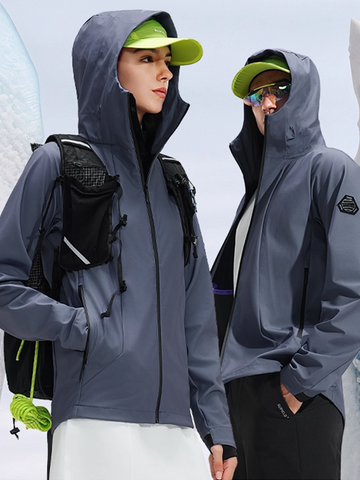 Windproof & Rainproof Softshell Jacket with Seamless Cut – Multi-Functional Outdoor Fall Anti-Static